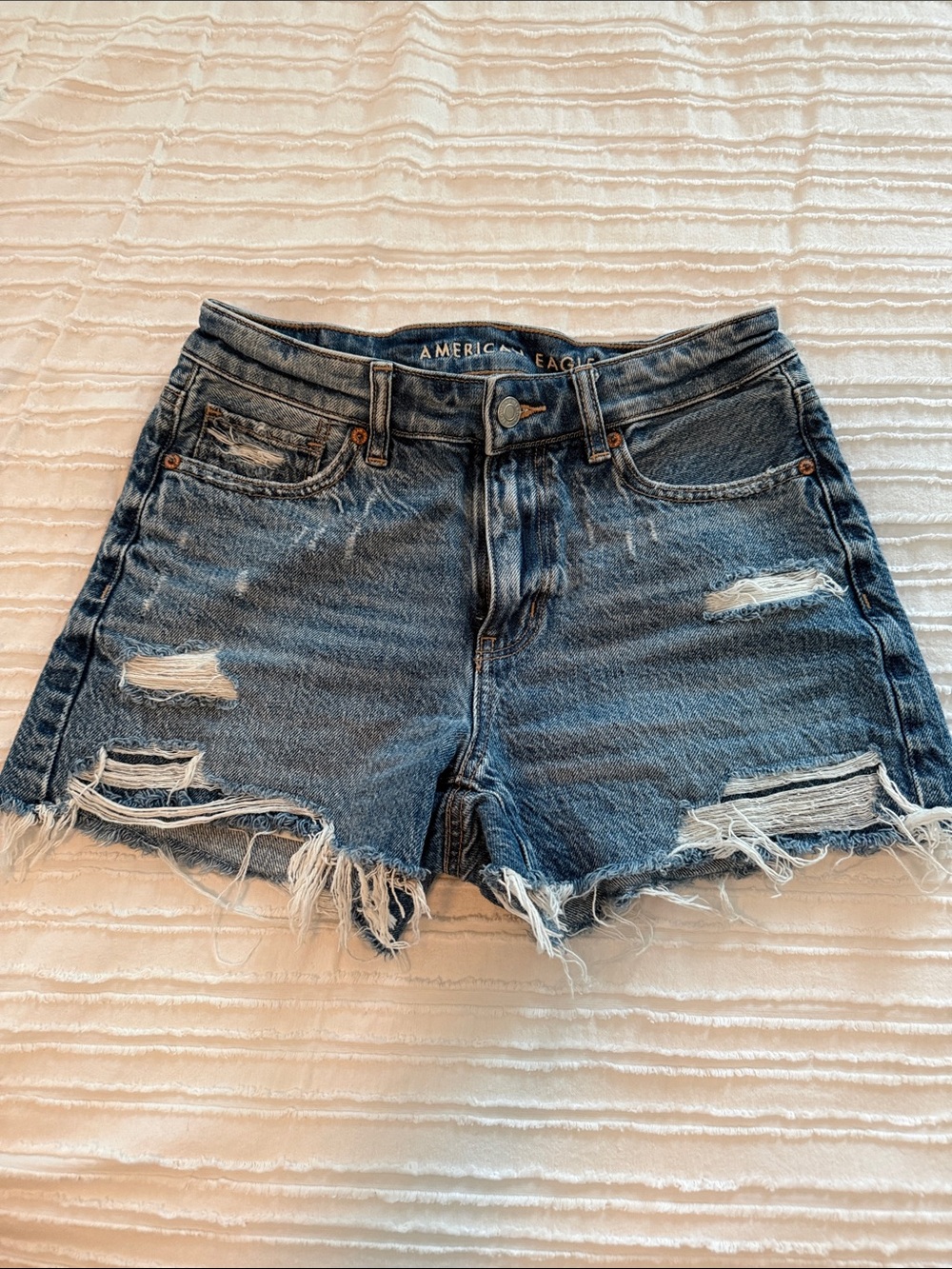 American Eagle Mom short sz 2